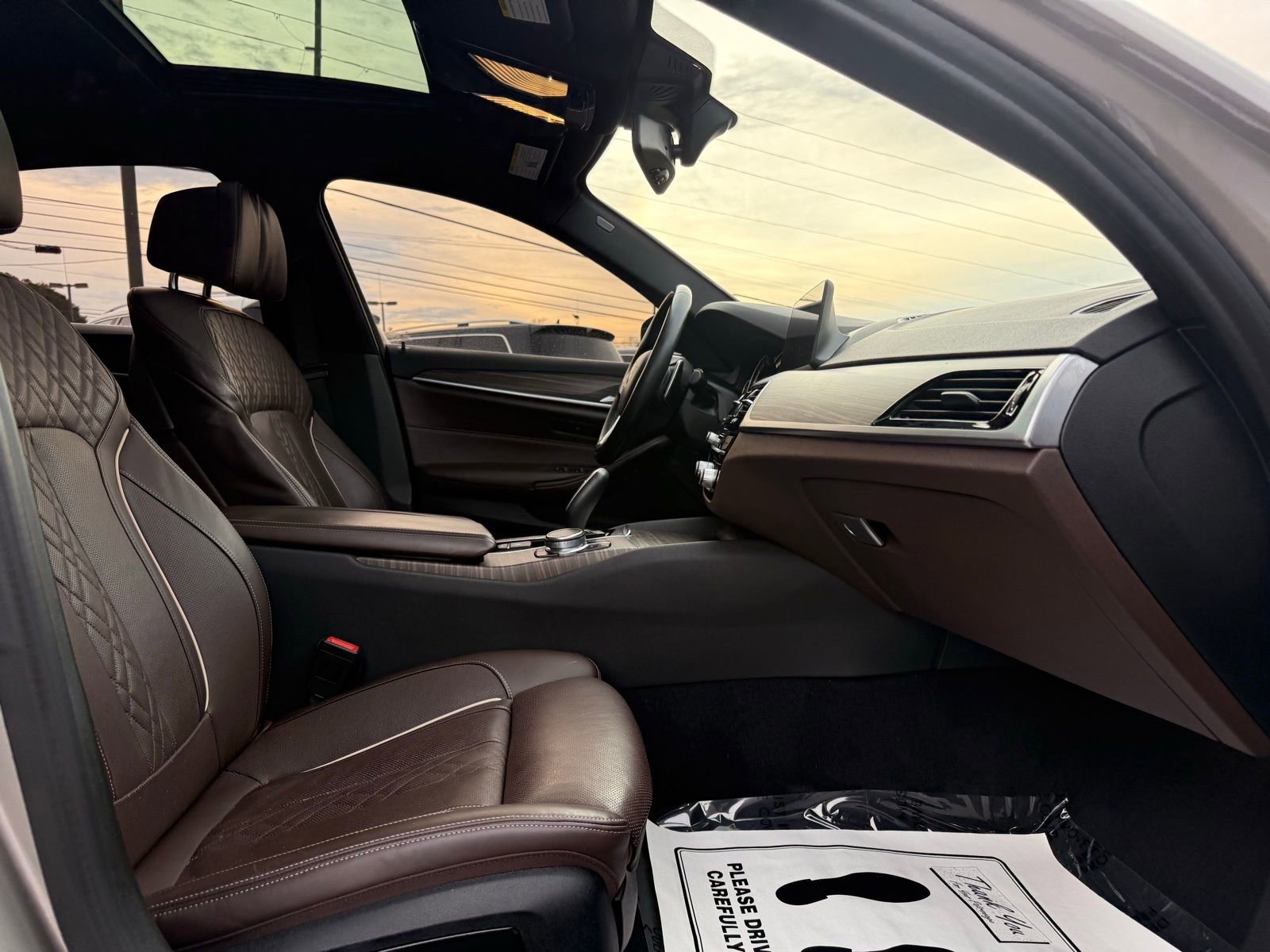 Used 2017 BMW 540i xDrive image 38