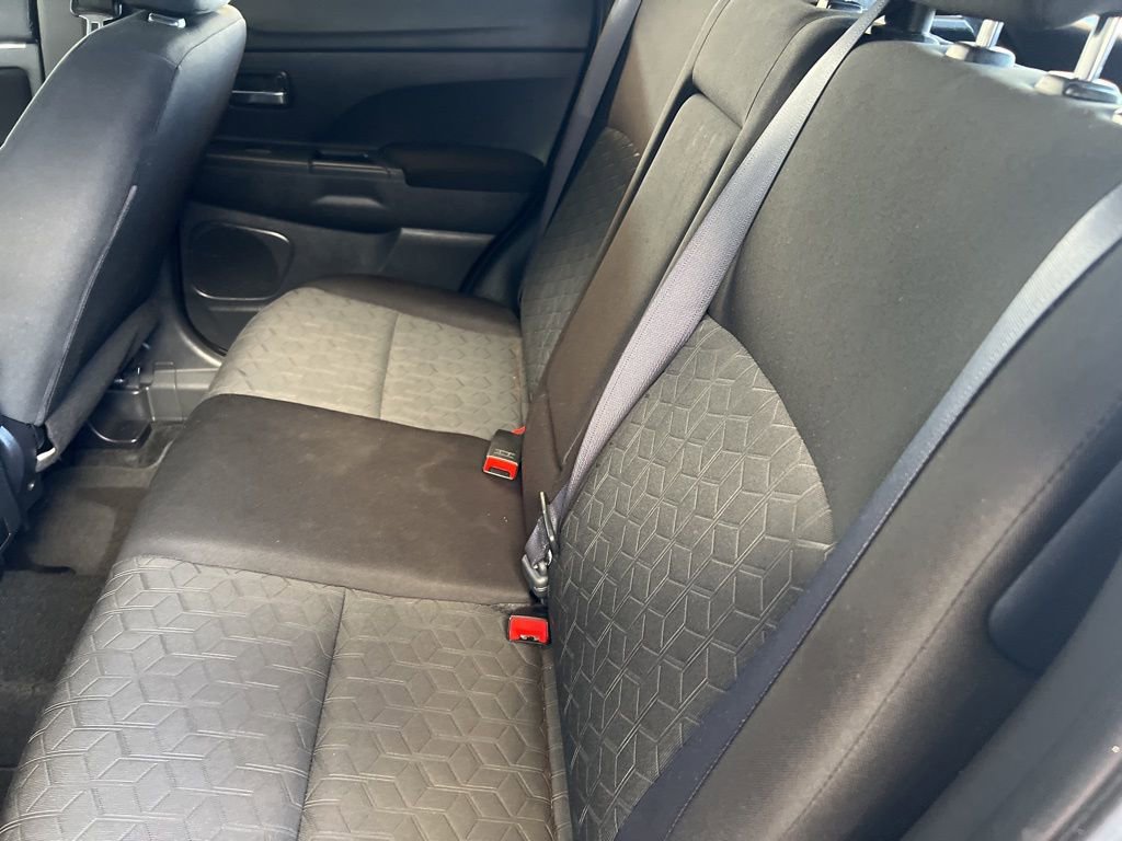 Used 2022 Mitsubishi Outlander Sport ES image 32