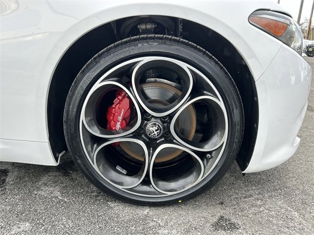 Used 2022 Alfa Romeo Giulia Ti image 13