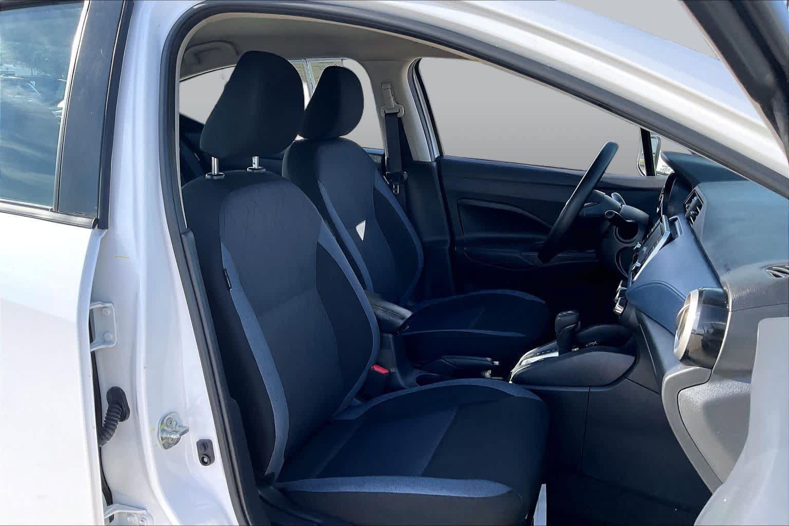 Used 2024 Nissan Versa SV w/ Trunk Package FWD image 9