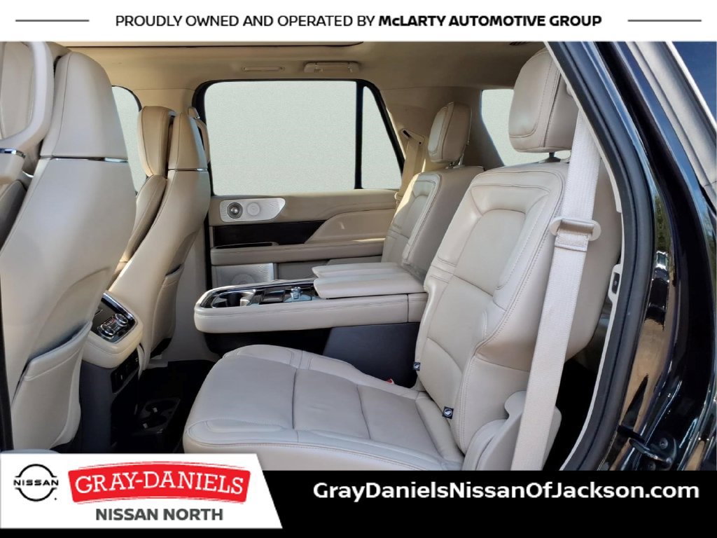 Used 2019 Lincoln Navigator Reserve AWD/4WD image 26