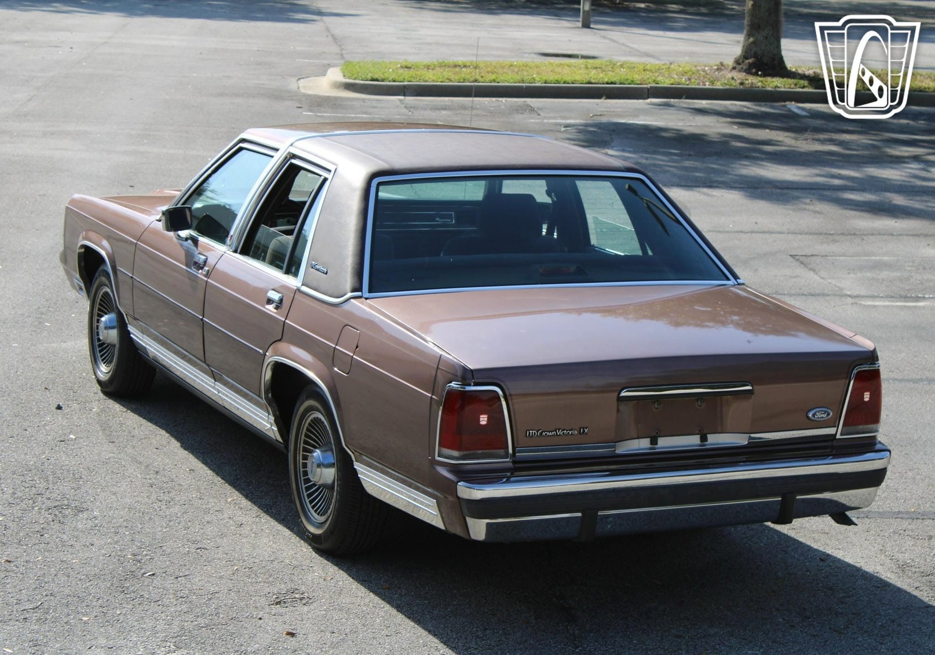 Used 1989 Ford LTD Crown Victoria image 9