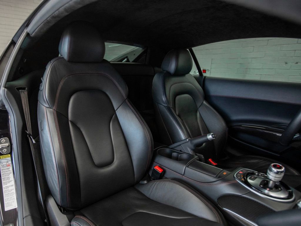 Used 2015 Audi R8 V10 plus w/ Full Leather Package image 29