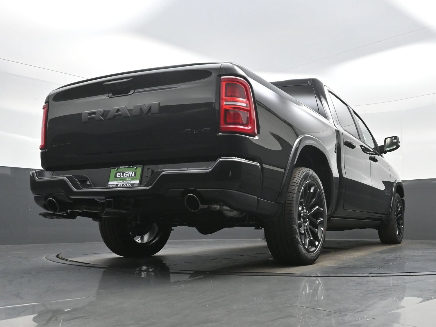 New 2026 RAM 1500 Limited w/ Night Edition AWD/4WD image 18