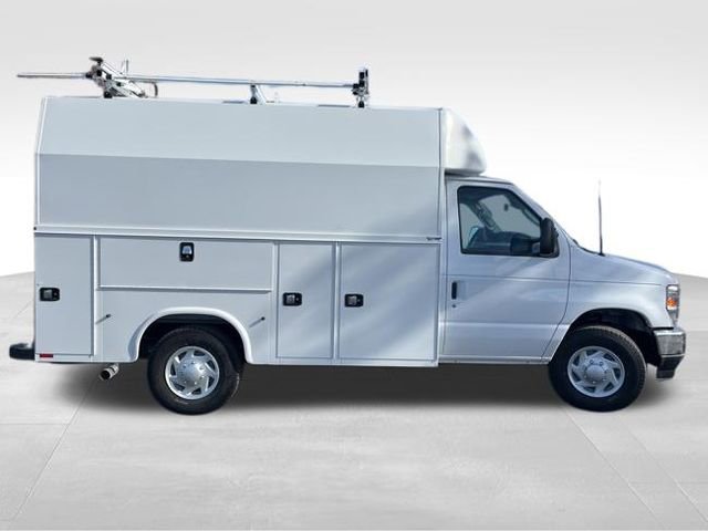 New 2026 Ford E-350 and Econoline 350 Super Duty w/ Power Equipment Group image 8
