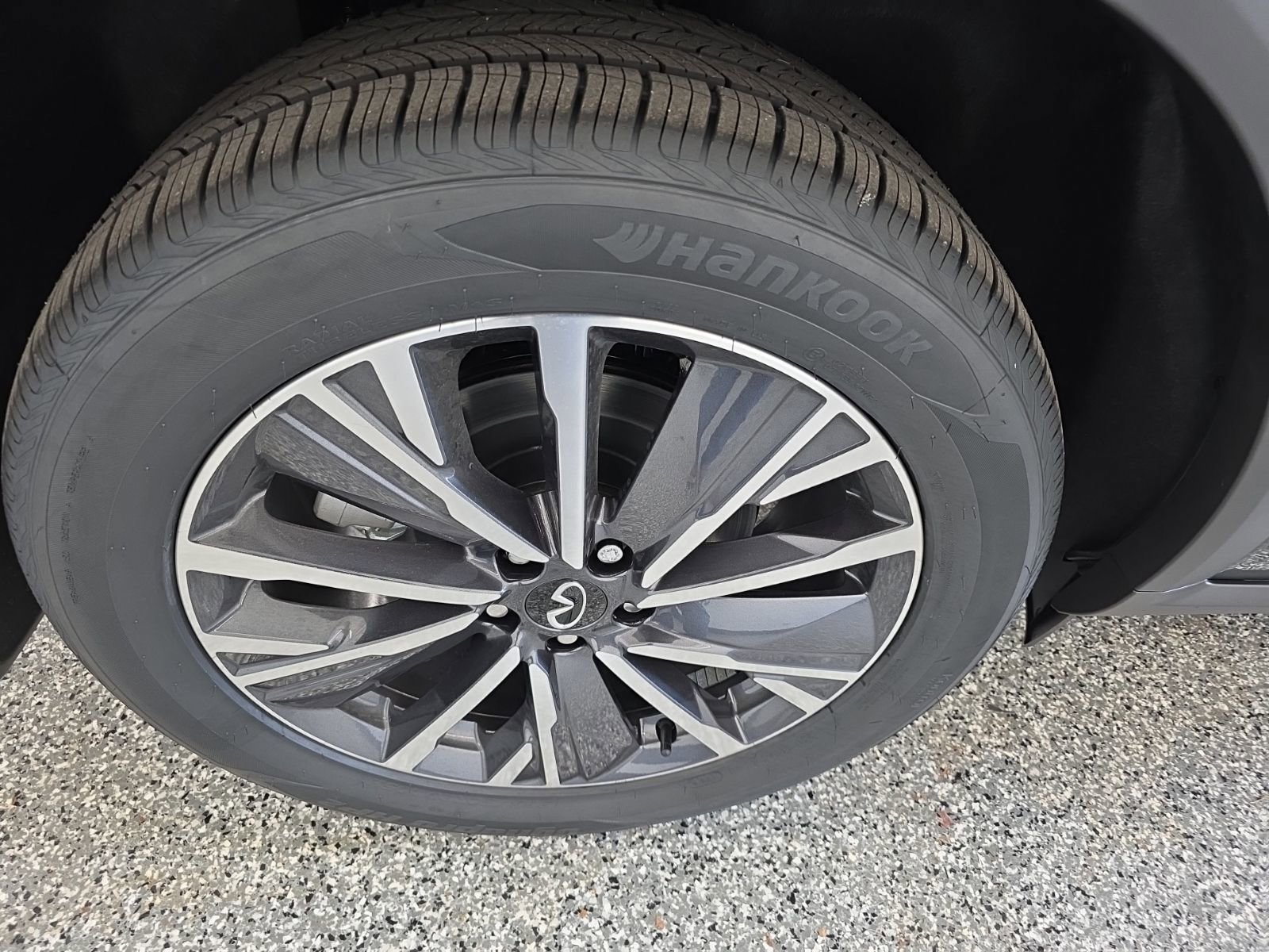 New 2026 INFINITI QX60 Luxe w/ Cargo Package AWD/4WD image 13