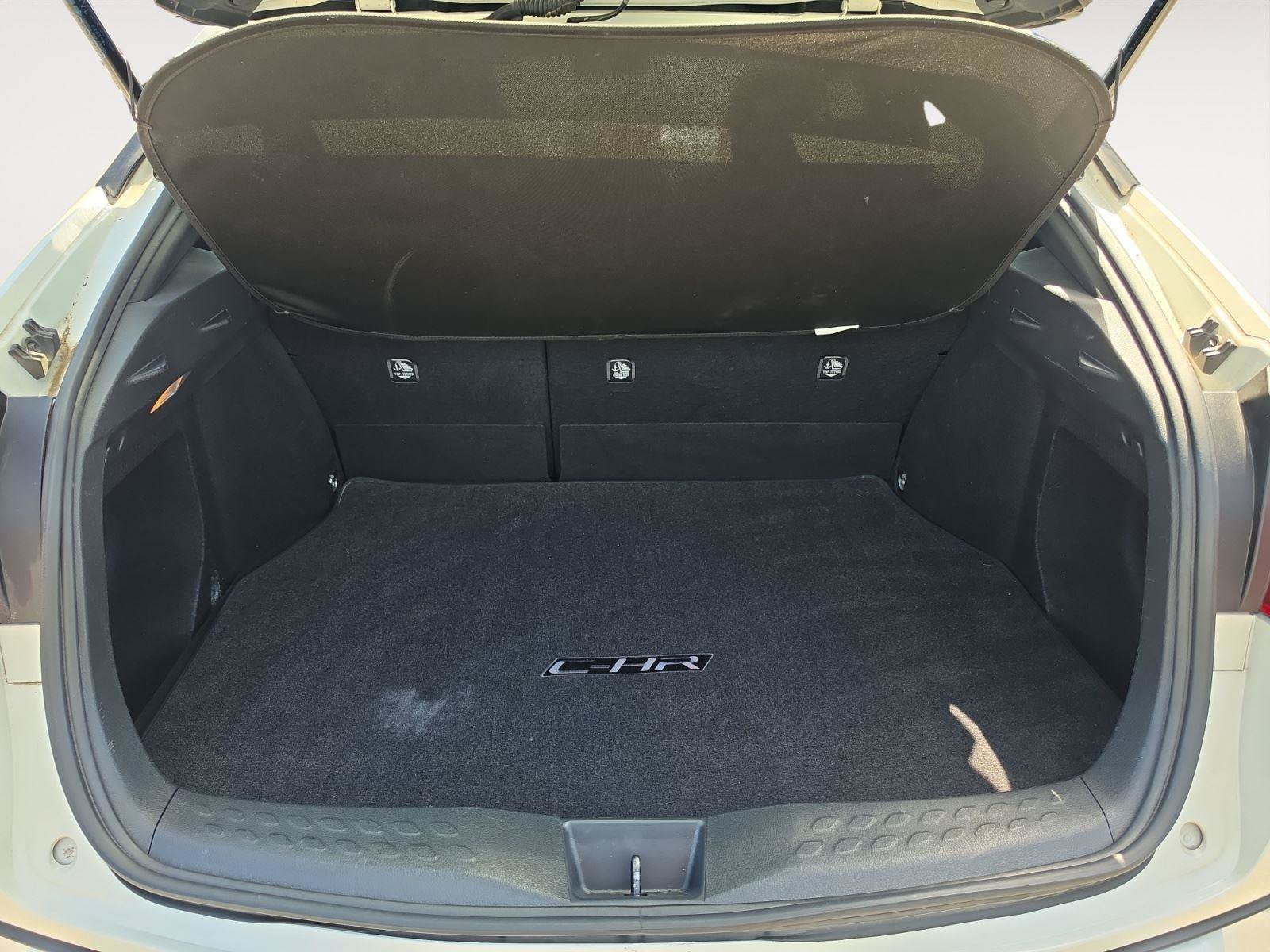 Used 2021 Toyota C-HR LE FWD image 20