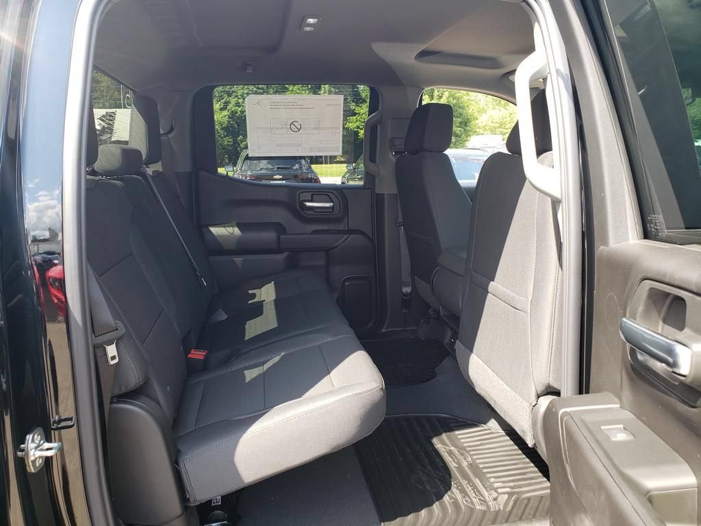 New 2026 Chevrolet Silverado 1500 Custom w/ LPO, Dark Essentials Package AWD/4WD image 19