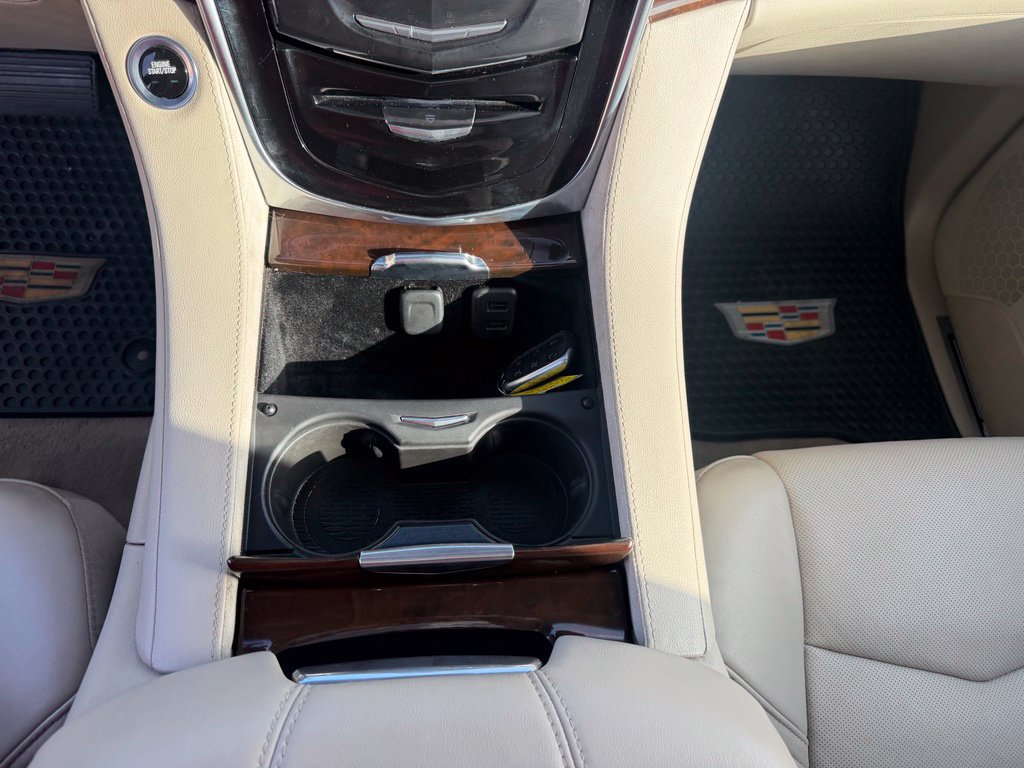 Used 2017 Cadillac Escalade ESV Luxury AWD/4WD image 43