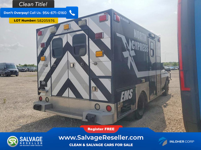 Used 2011 RAM 3500 ST w/ ST Decor Group RWD image 4
