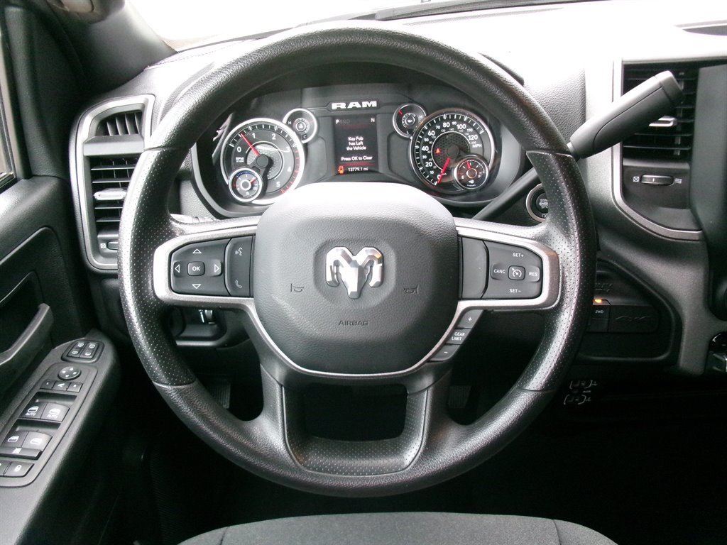 Used 2024 RAM 2500 Tradesman w/ Chrome Appearance Group AWD/4WD image 14