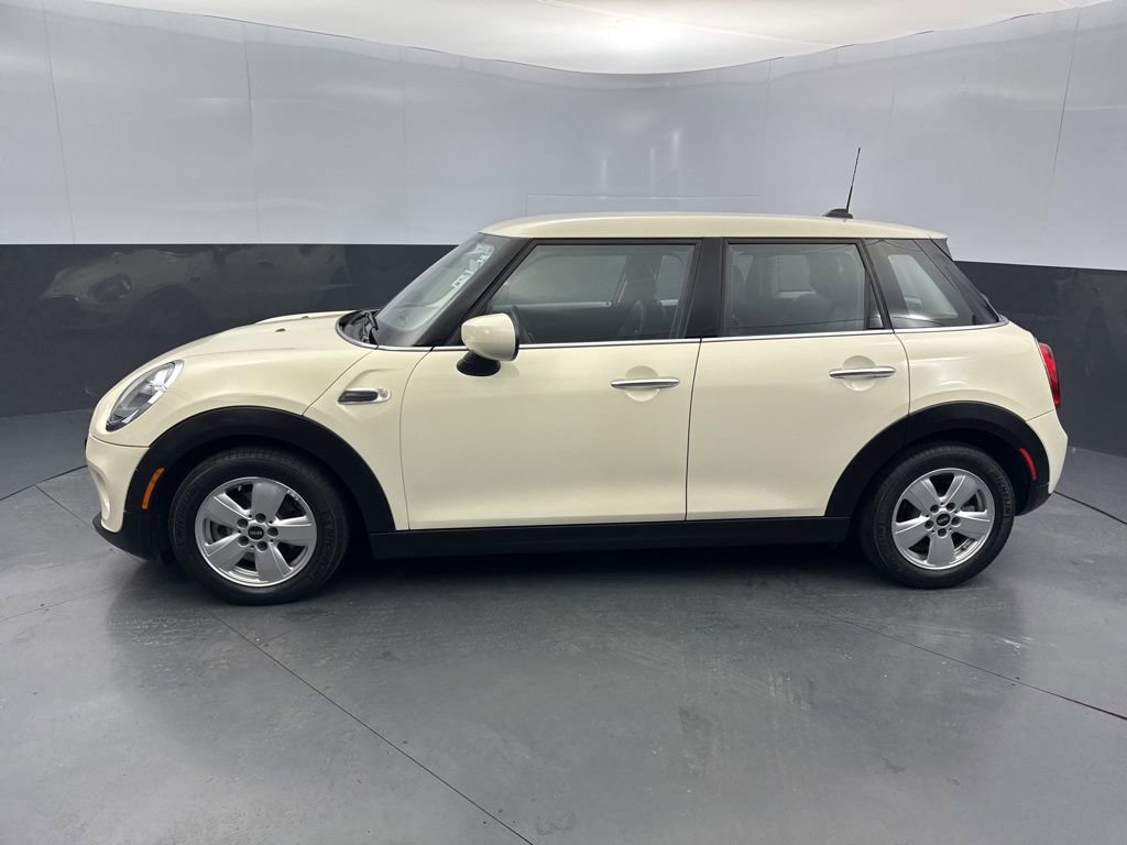 Used 2020 MINI Cooper 4-Door Hardtop video 2