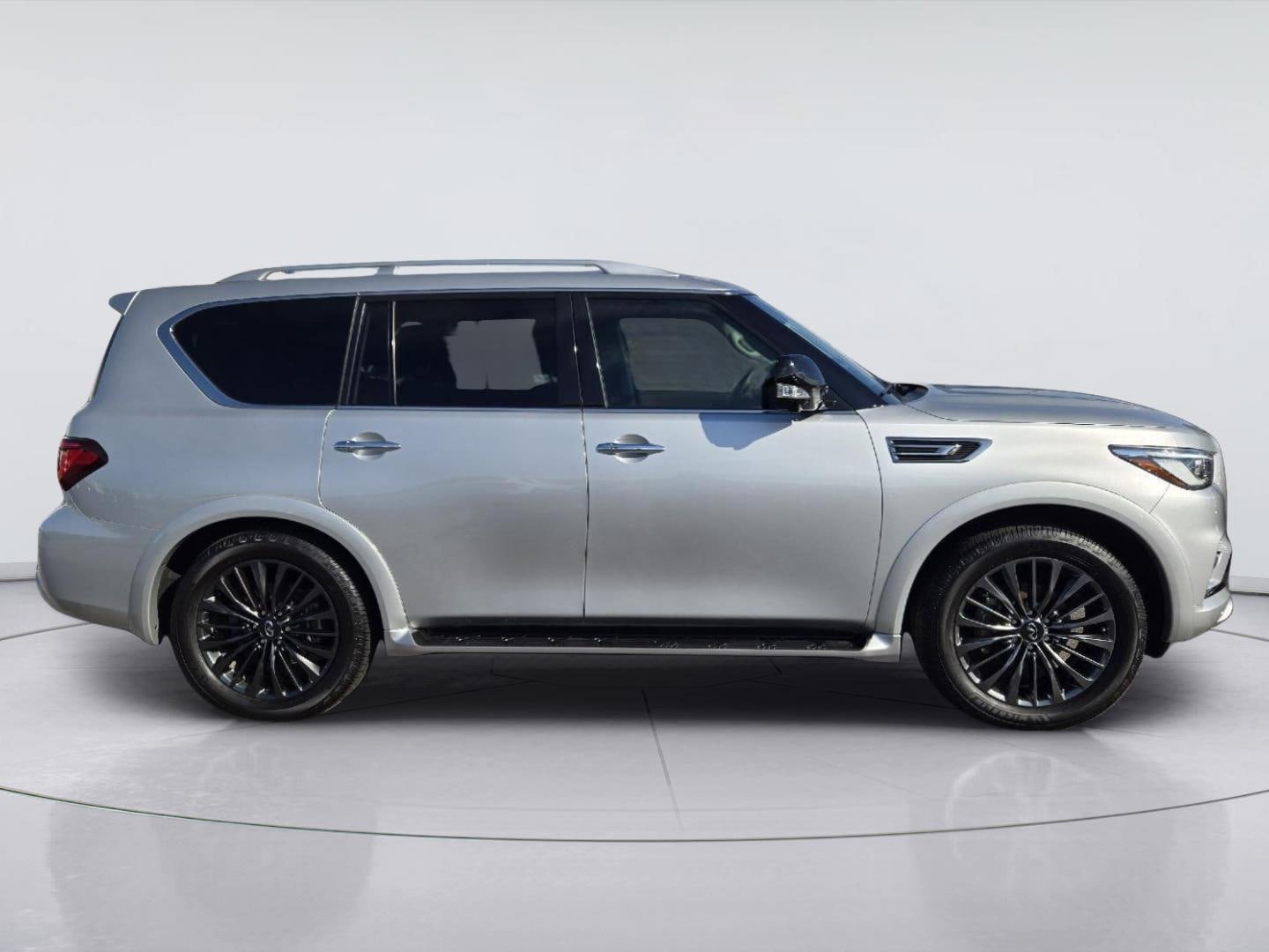 Used 2023 INFINITI QX80 Premium Select w/ Cargo Package RWD image 4