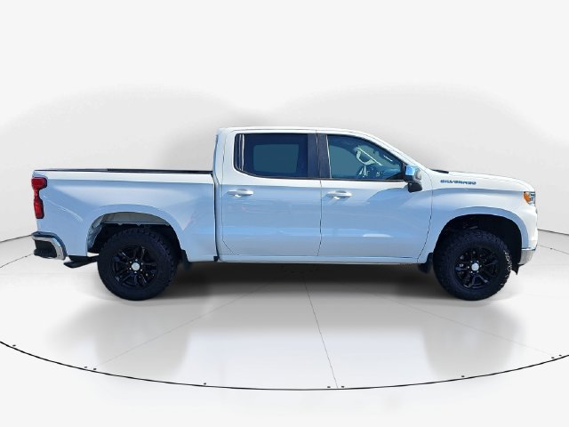 Used 2023 Chevrolet Silverado 1500 LT AWD/4WD image 2