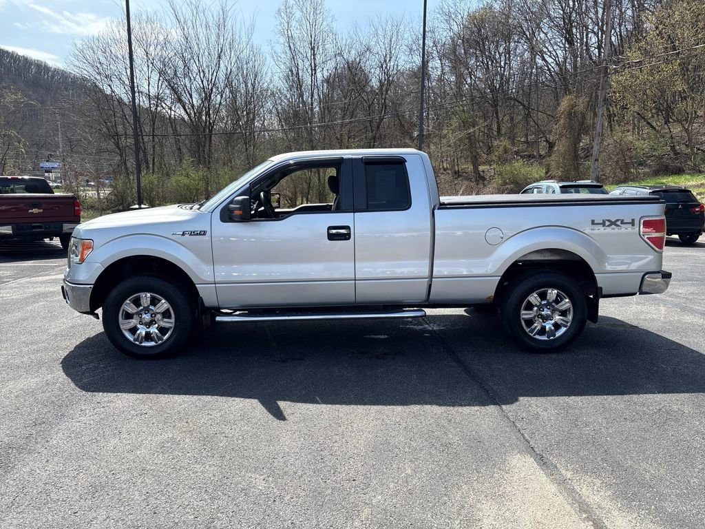 Used 2011 Ford F150 XLT w/ XLT Chrome Pkg image 2