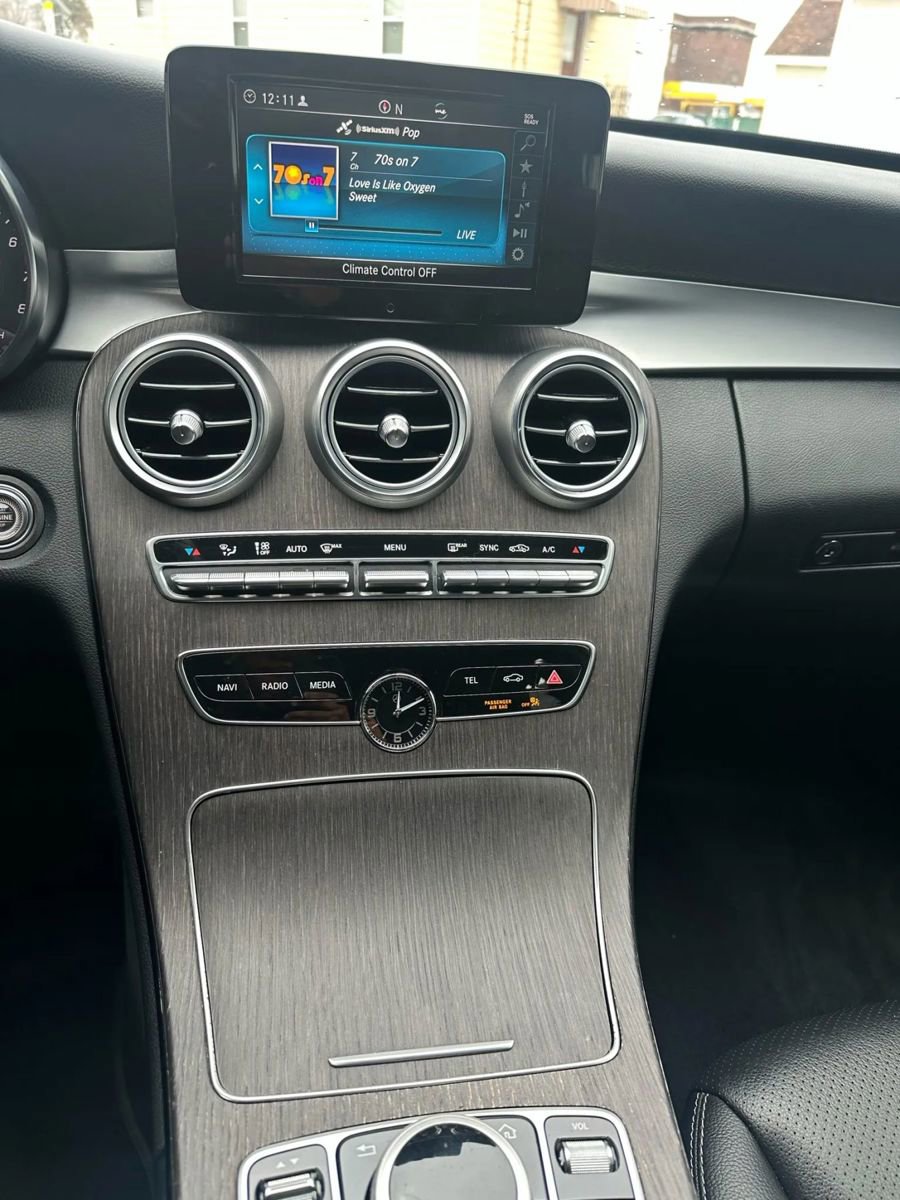 Used 2019 Mercedes-Benz C 300 4MATIC Sedan image 12