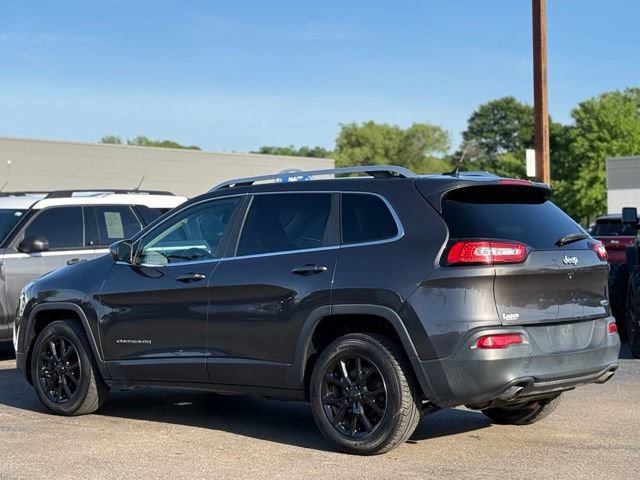 Used 2014 Jeep Cherokee Latitude w/ Cold Weather Group FWD image 41