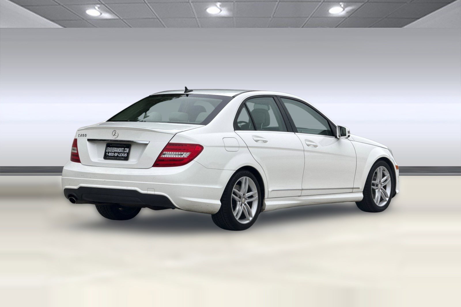 Used 2014 Mercedes-Benz C 250 Sedan image 8