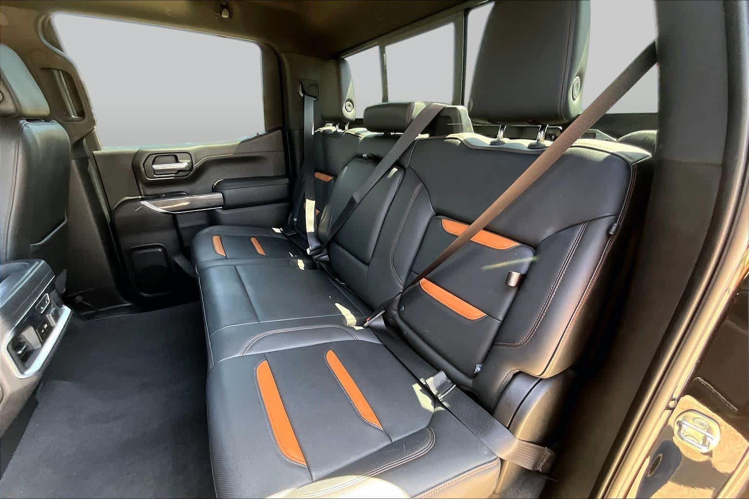 Used 2020 GMC Sierra 1500 AT4 w/ AT4 Premium Package AWD/4WD image 16