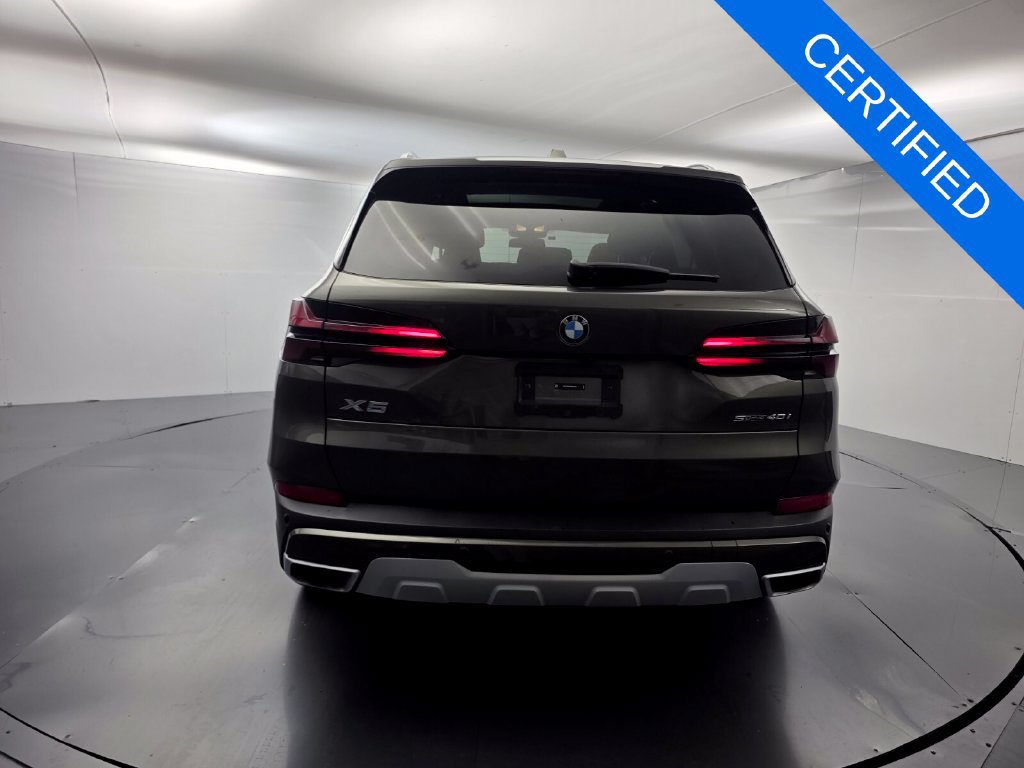 Certified 2024 BMW X5 sDrive40i w/ Premium Package RWD image 5