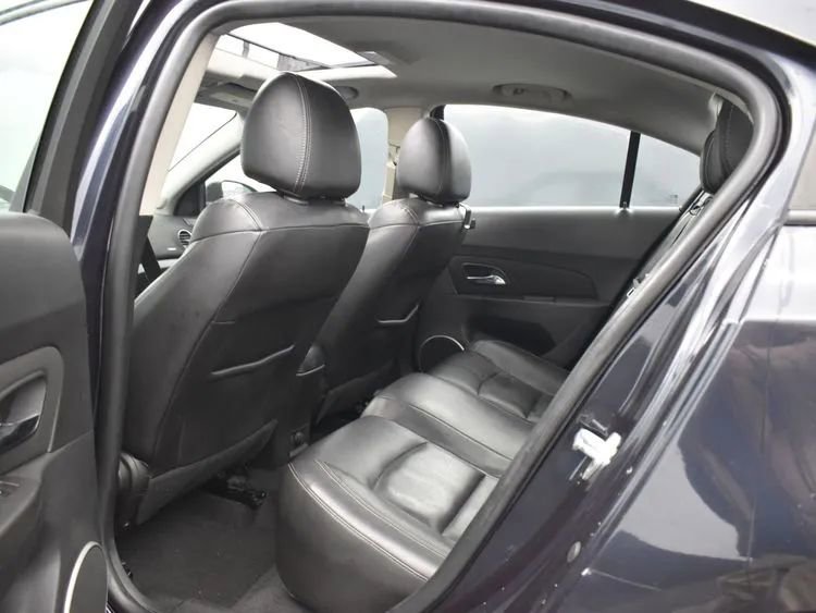 Used 2016 Chevrolet Cruze LT w/ Sun, Sound and Sport Package image 15