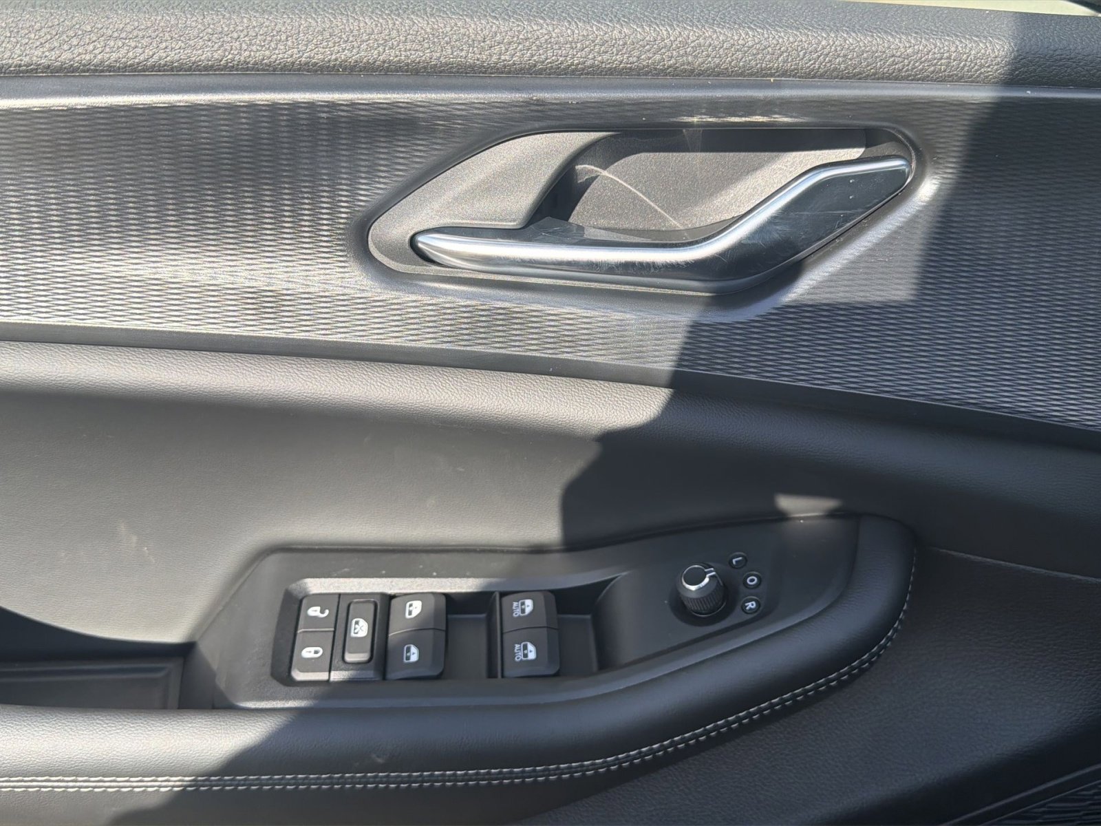 New 2025 Jeep Grand Cherokee Laredo image 15