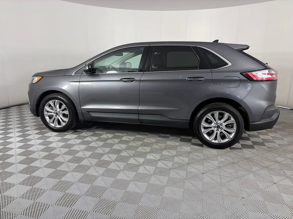 Certified 2022 Ford Edge Titanium AWD/4WD image 4