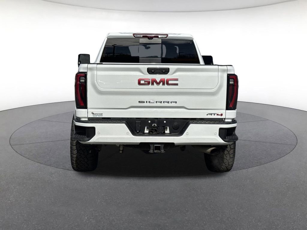 Used 2024 GMC Sierra 2500 AT4 w/ AT4 Premium Plus Package image 4