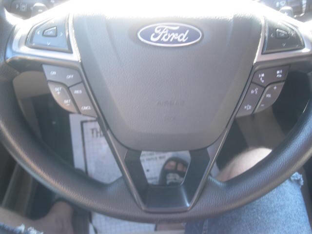 Used 2019 Ford Fusion SE image 22