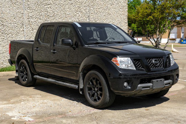 Used 2021 Nissan Frontier SV w/ Midnight Edition Floor Mats image 6