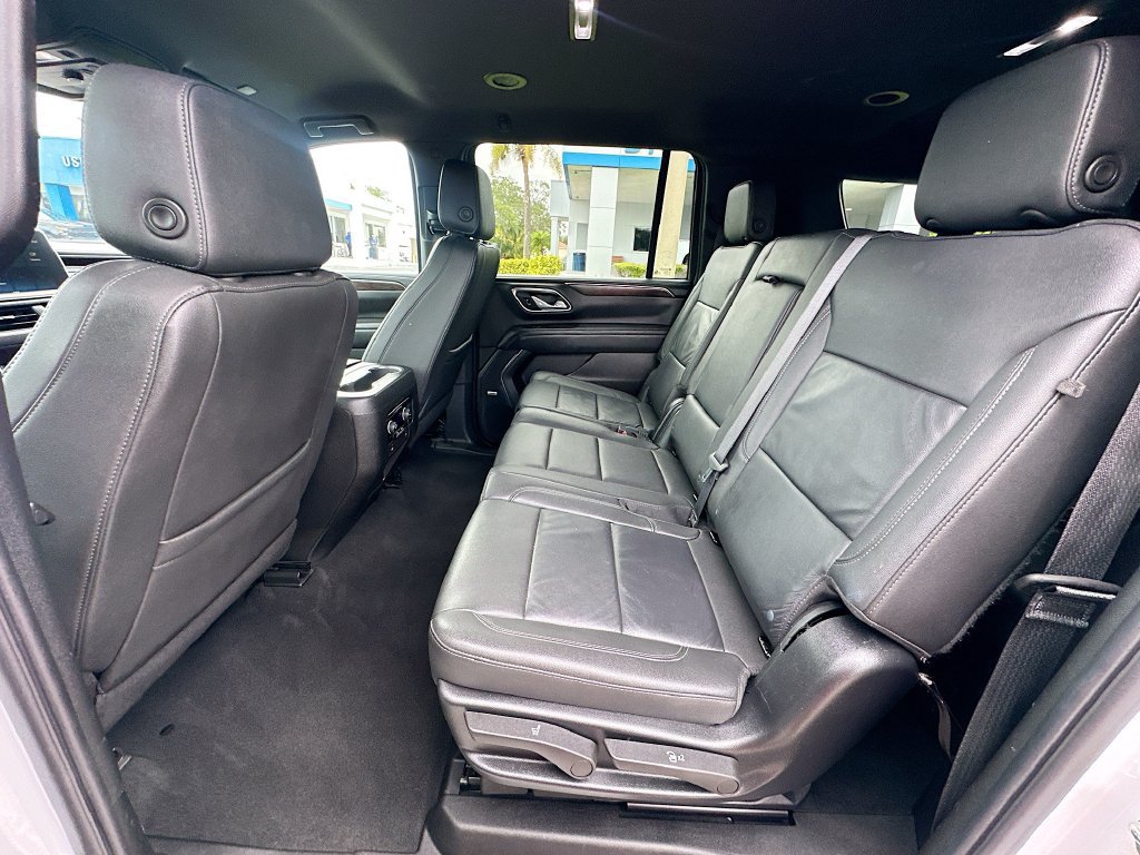 Used 2024 Chevrolet Suburban LT AWD/4WD image 24