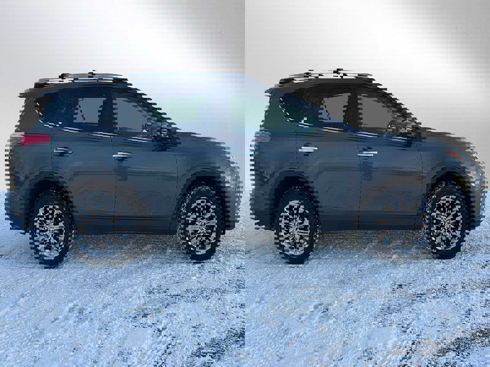 Used 2017 Toyota RAV4 Limited image 2