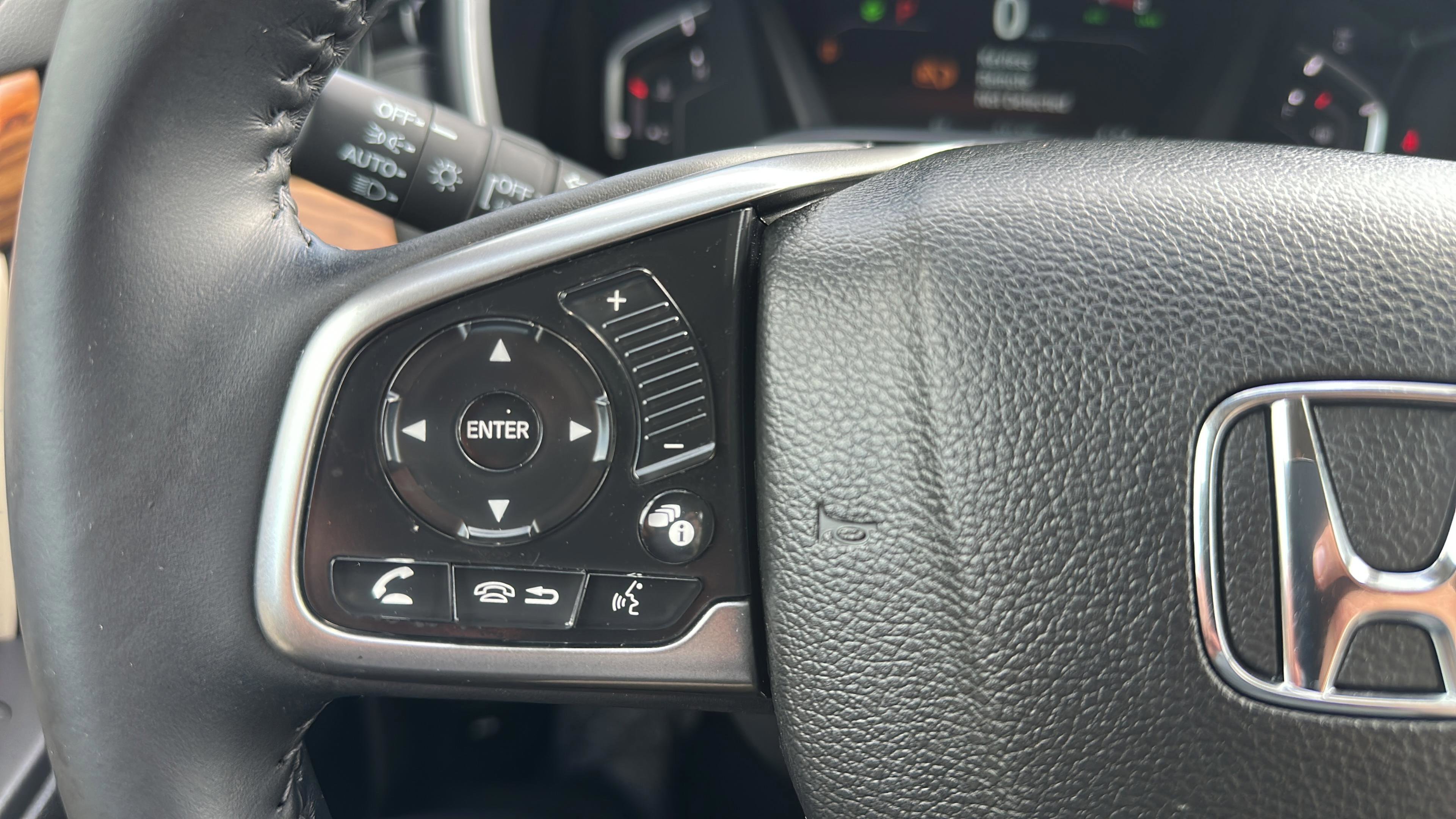 Used 2018 Honda CR-V Touring image 16