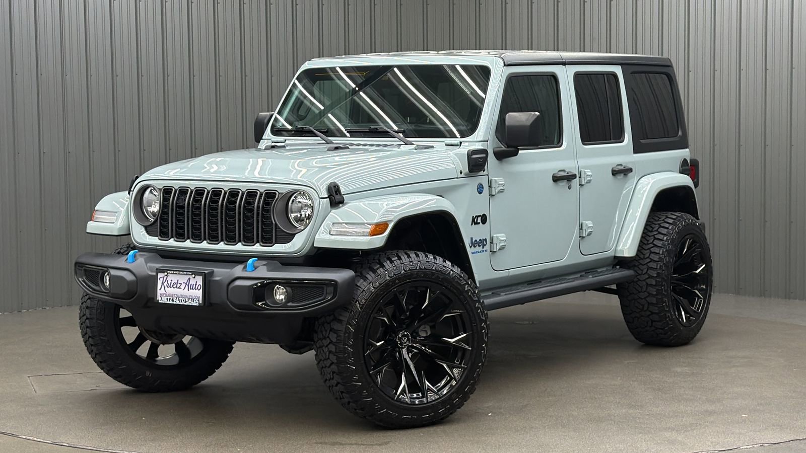 Used 2024 Jeep Wrangler Unlimited w/ Dual Top Group