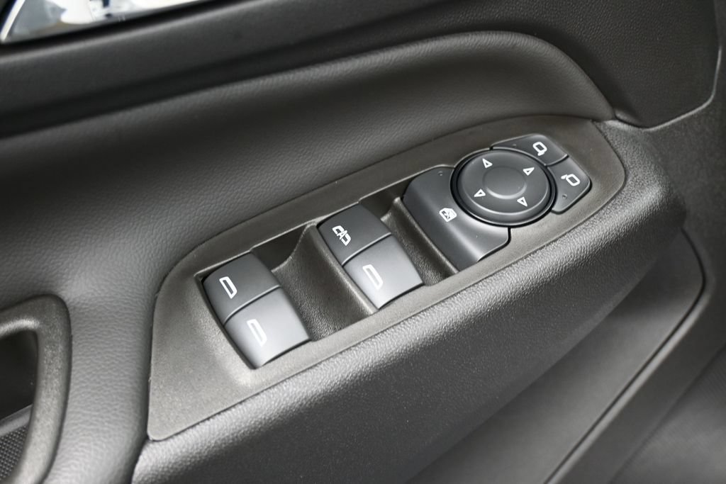 Used 2024 Chevrolet Equinox LT FWD image 14