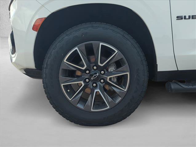Certified 2024 Chevrolet Suburban Z71 w/ Luxury Package AWD/4WD image 22