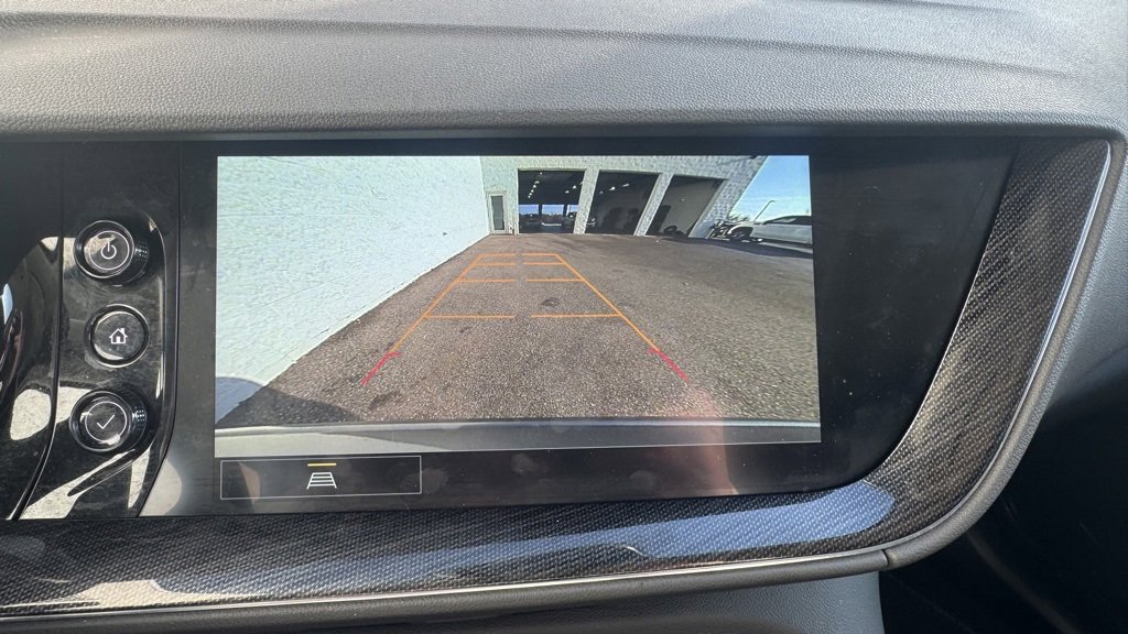 Used 2023 Buick Envision Essence image 25