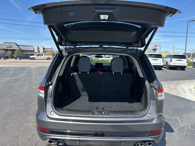 Used 2020 Lincoln Aviator Grand Touring w/ Equipment Group 302A image 9