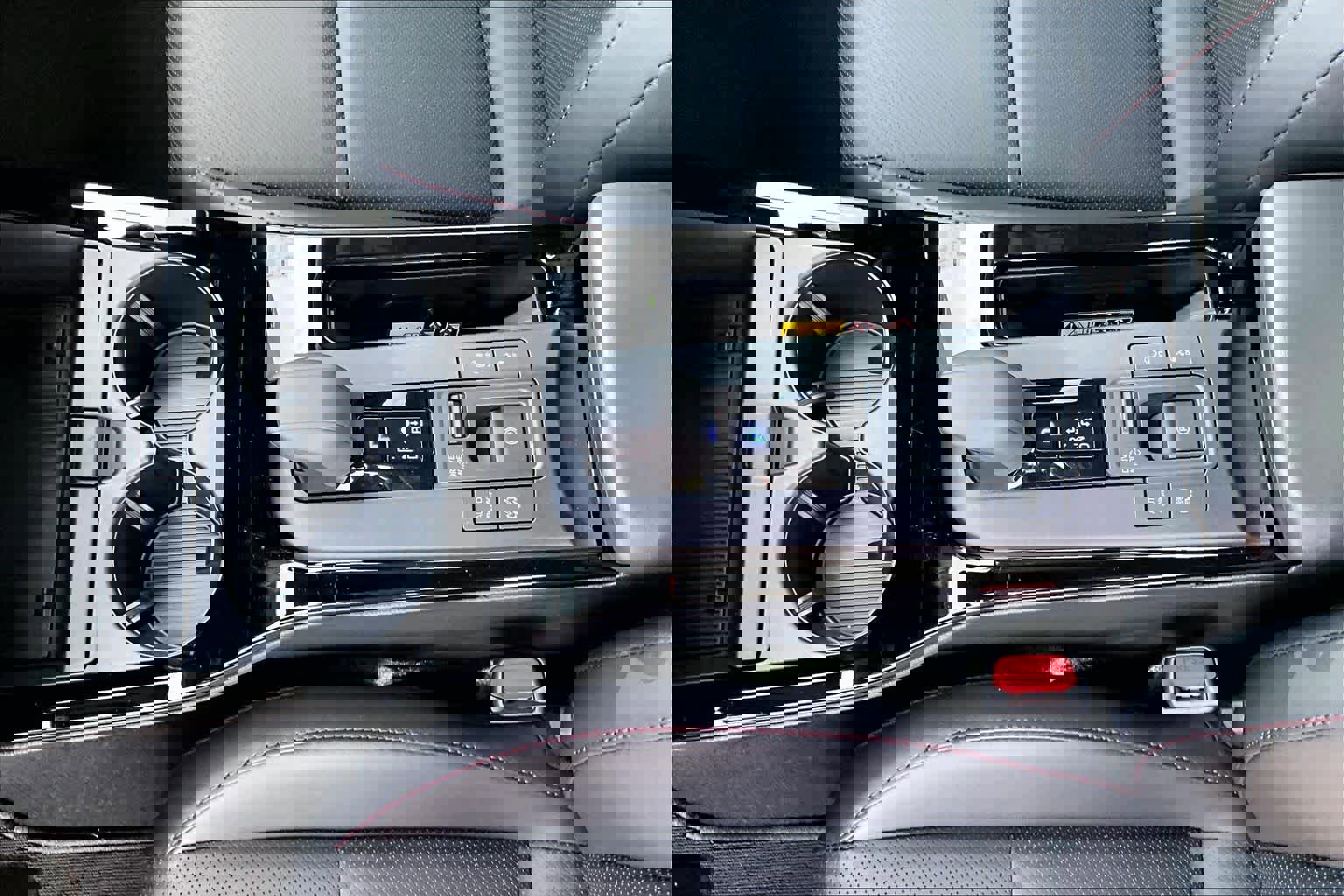 New 2026 Toyota Prius Plug-In Hybrid image 7