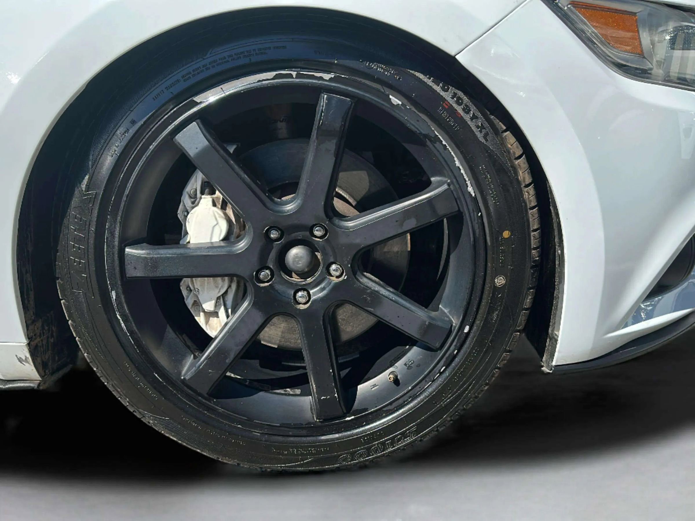 Used 2016 Ford Mustang GT image 33