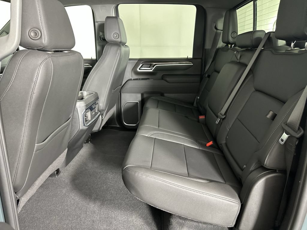 New 2026 Chevrolet Silverado 2500 LTZ w/ LTZ Convenience Package AWD/4WD image 26