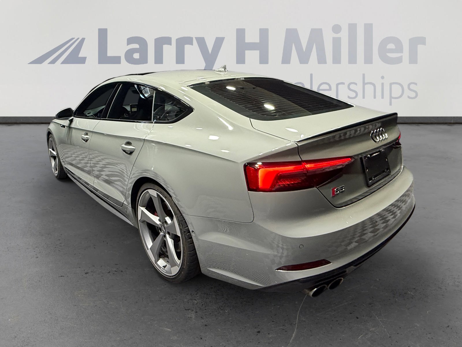 Used 2019 Audi S5 Prestige image 3