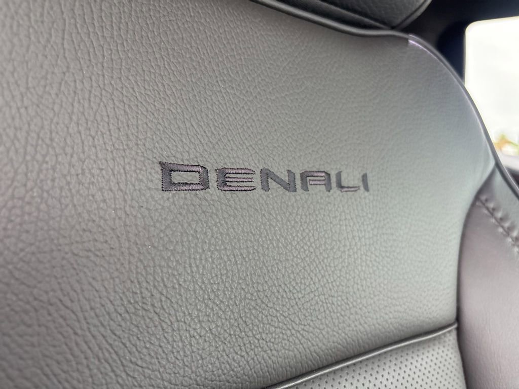 Used 2024 GMC Sierra 1500 Denali AWD/4WD image 22