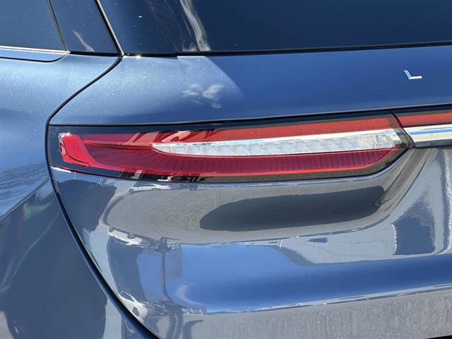 Used 2022 Lincoln Corsair AWD w/ Equipment Group 101A image 9