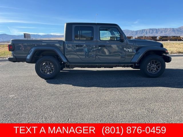 New 2026 Jeep Gladiator Sport AWD/4WD image 2