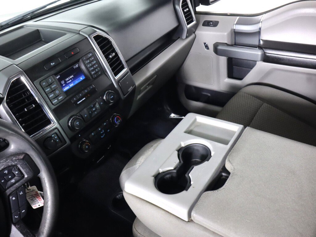 Used 2016 Ford F150 XLT w/ XTR Package image 30
