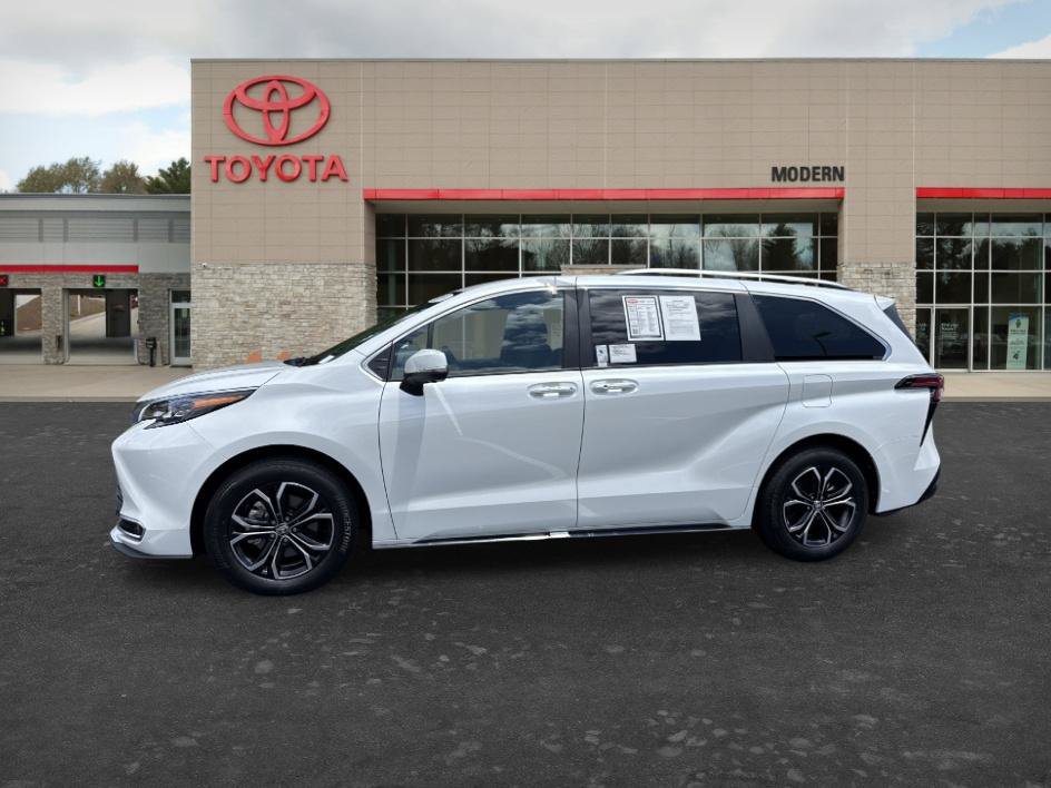 Certified 2026 Toyota Sienna Platinum AWD/4WD image 1