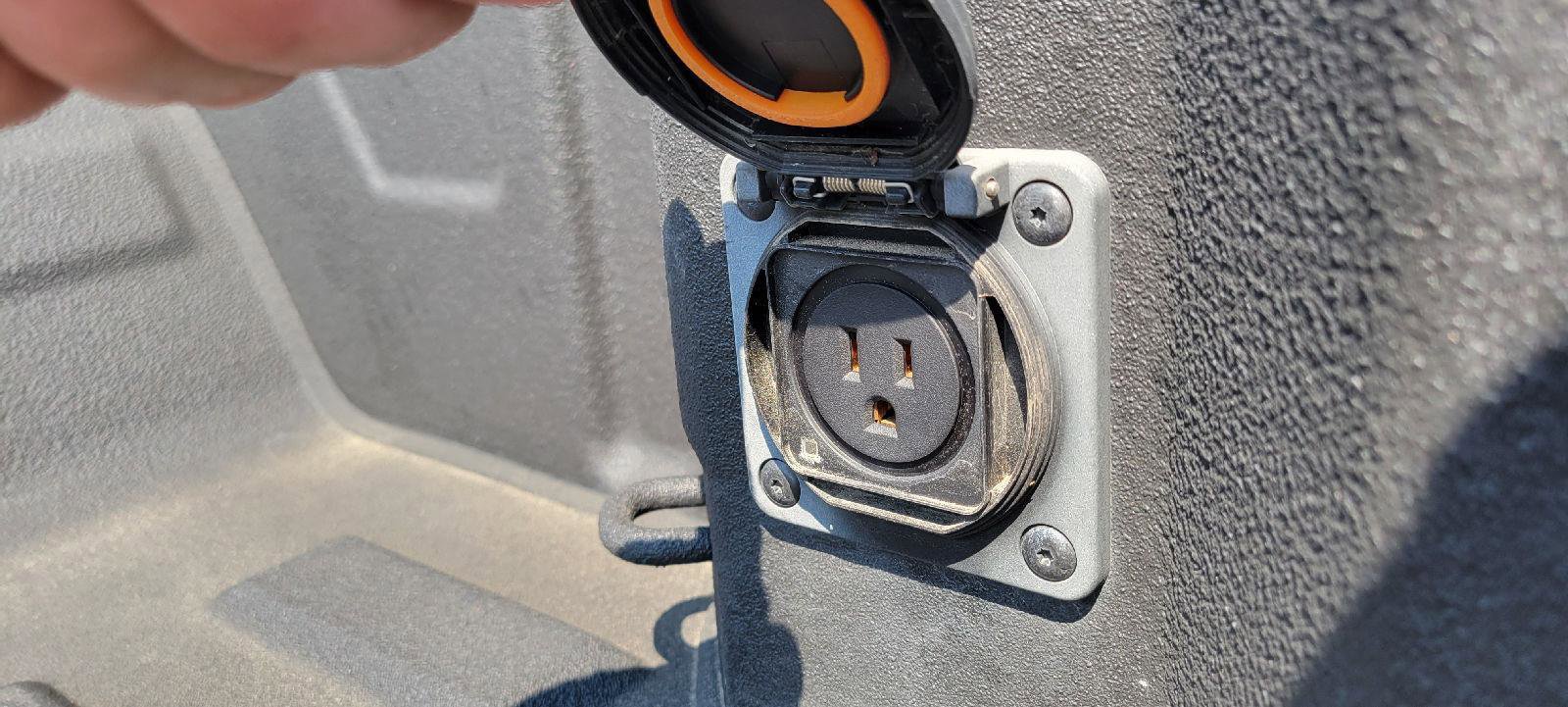 Used 2019 Chevrolet Silverado 1500 LTZ w/ LTZ Plus Package image 28