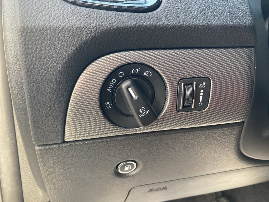 Used 2018 Dodge Durango SRT w/ Technology Group image 14