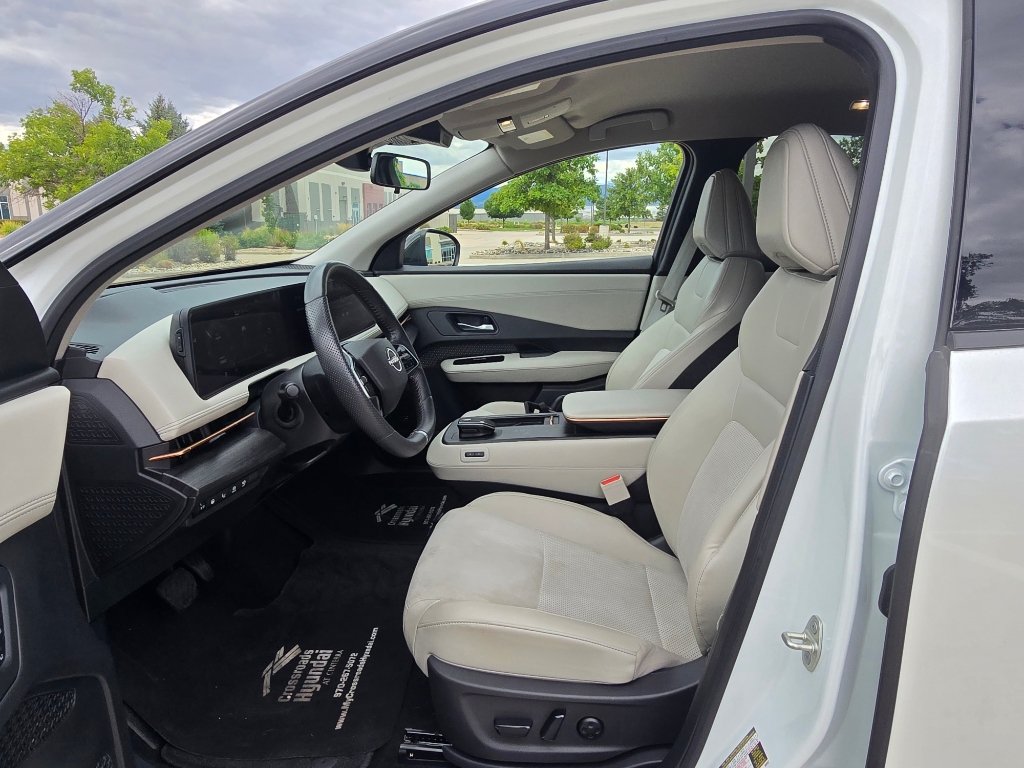 Used 2025 Nissan Ariya FWD image 12